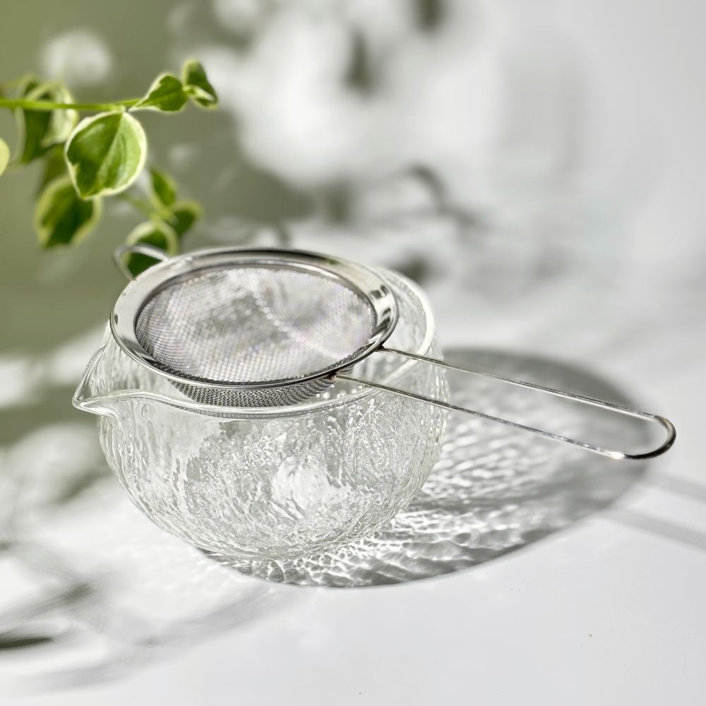 ULUWATU Bowl by Matcha Bali - Textured Matcha Glass Bowl with Spout