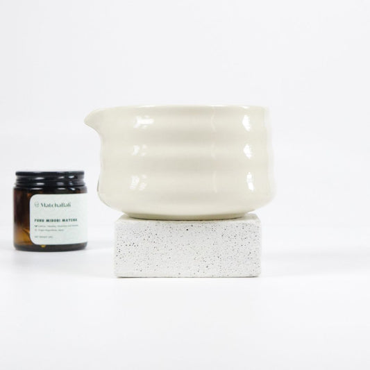 White Gianyar Set - Ceramic Matcha Bowl with Spout & Chasen Holder