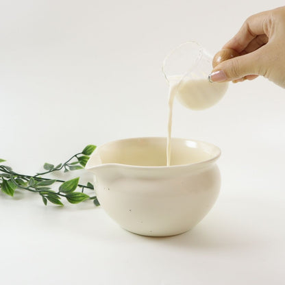 Aesthetic Glass Measuring with Spout - Wooden Ball Handle